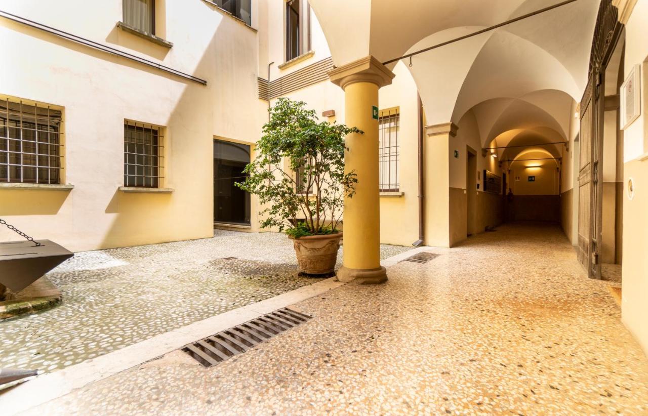 Broccaindosso 33 - Appartamento Nel Centro Storico Bologna Eksteriør billede