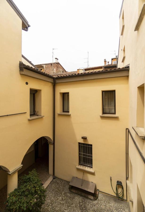 Broccaindosso 33 - Appartamento Nel Centro Storico Bologna Eksteriør billede